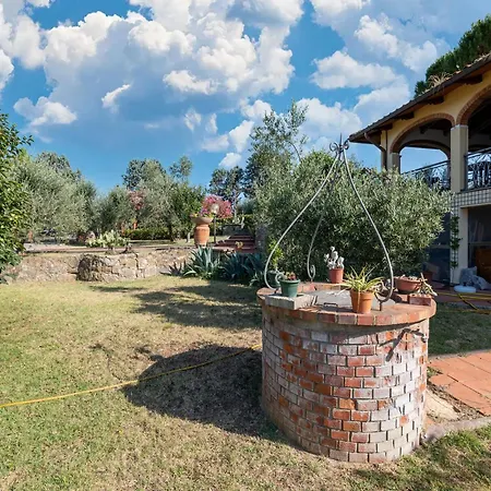 Spacious And Bright House With Private Pool *